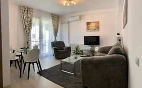 Luxor Apartment Otopeni 3